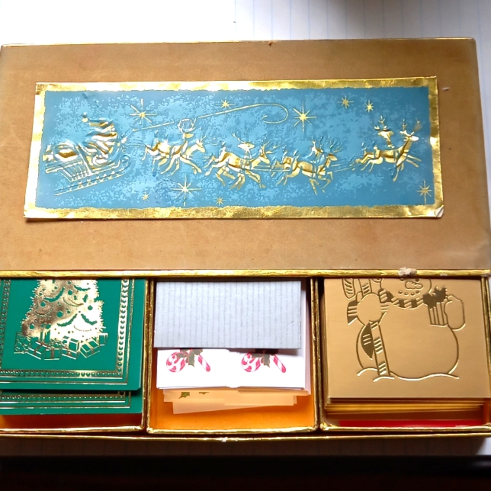 COPY - Old Christmas gift tag box